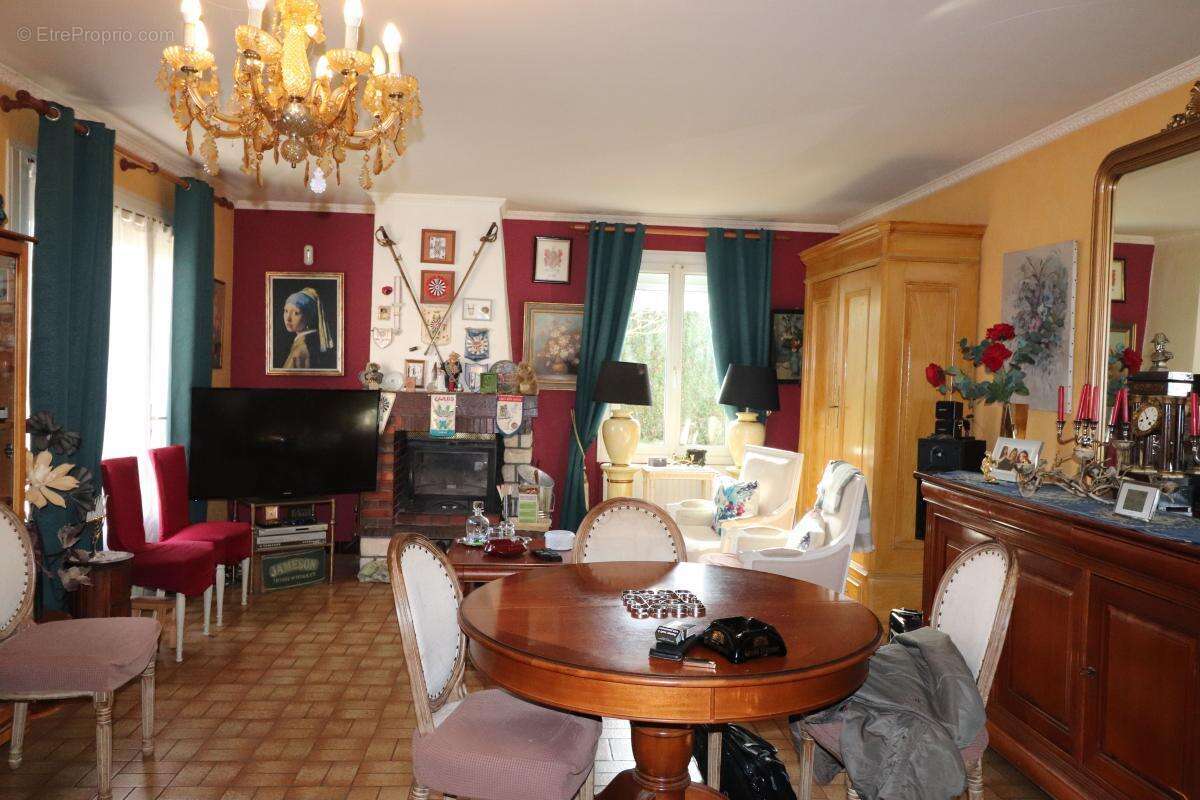 Maison à NEUVY-SUR-LOIRE