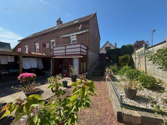 Maison à INCHEVILLE