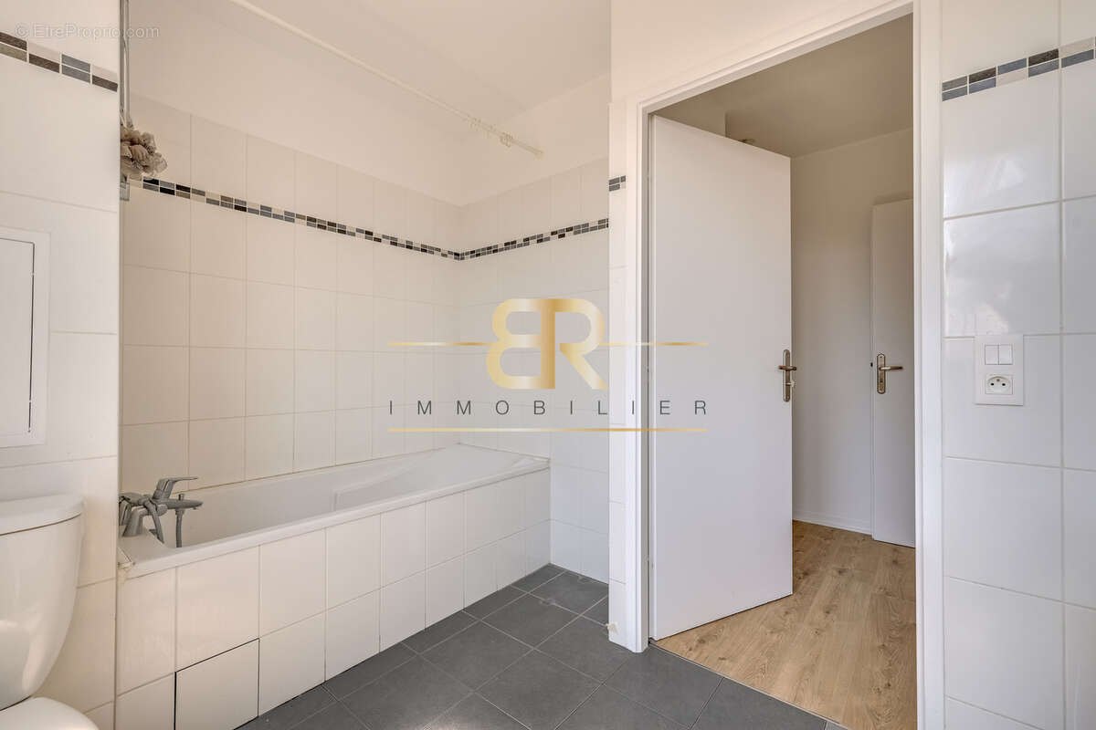 T2 / standing / parking / plein sud / lumineux - photo 8