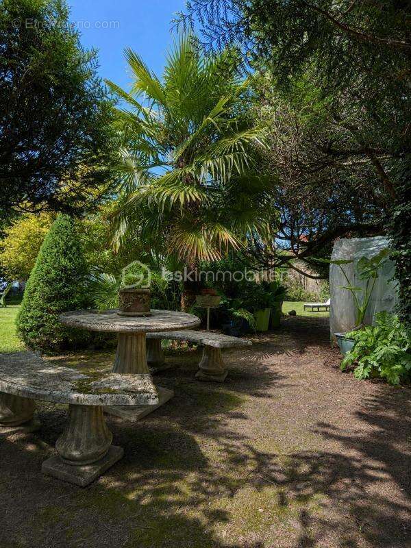 Maison atypique de 172 m² - photo 25