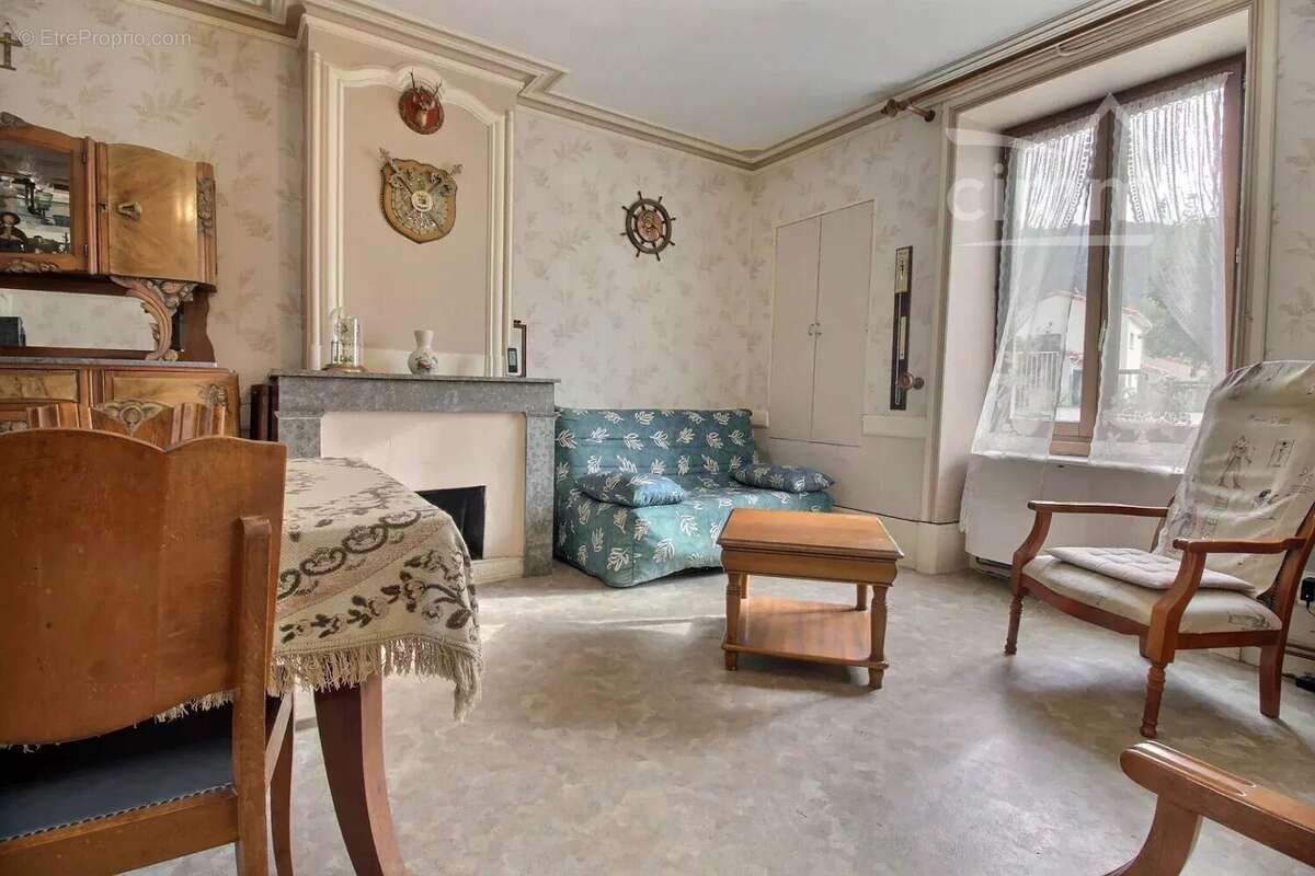 Maison à SERVES-SUR-RHONE