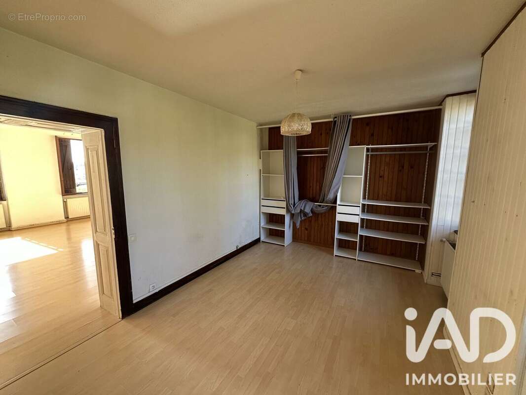 Maison 91 m² à Montreux-Vieux  - photo 4