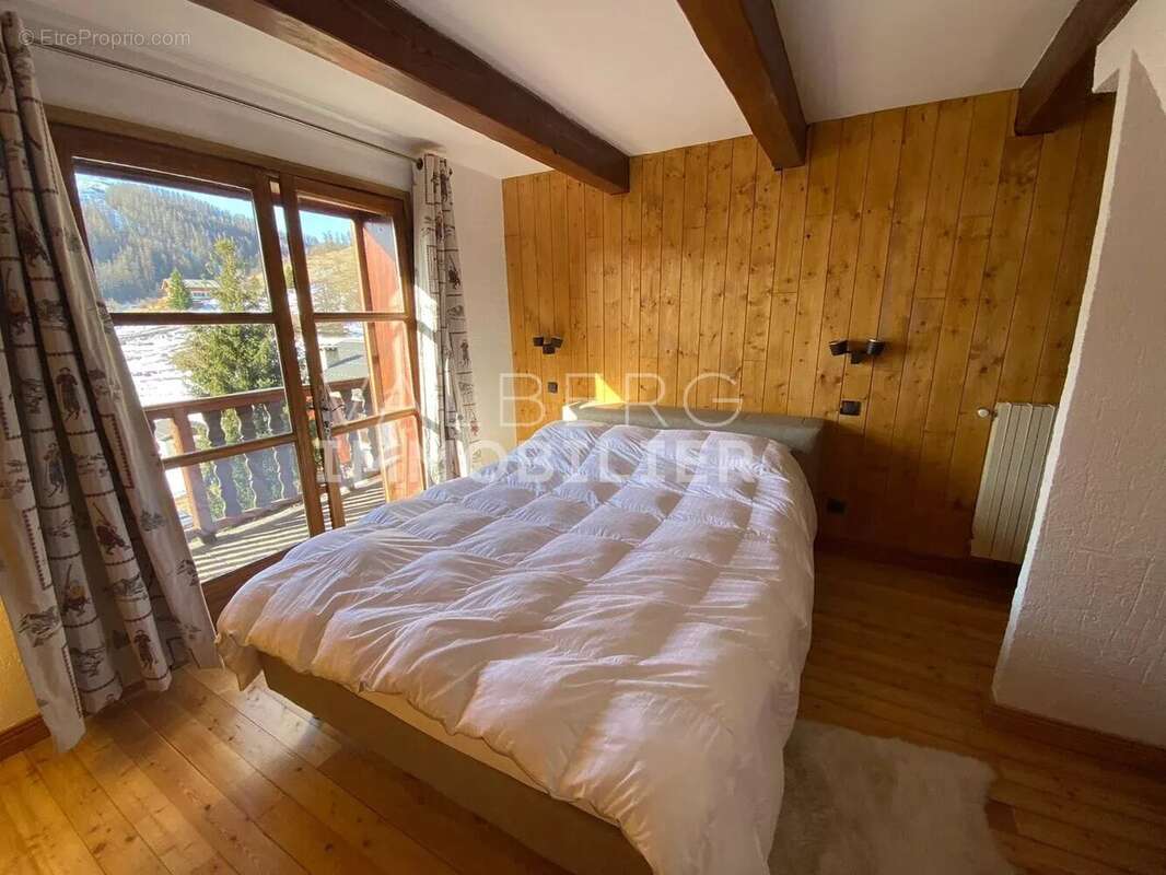 Chalet - 275 m² - proche des pistes - photo 8