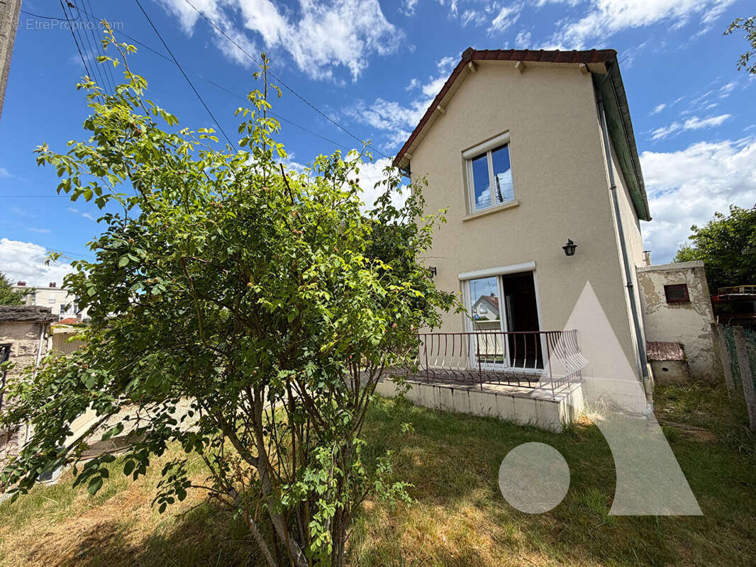 Maison Troyes 5 pièce(s) 99.18 m2 3 chambres - photo 2