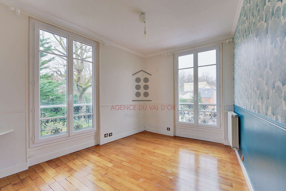 Appartement à LOUVECIENNES