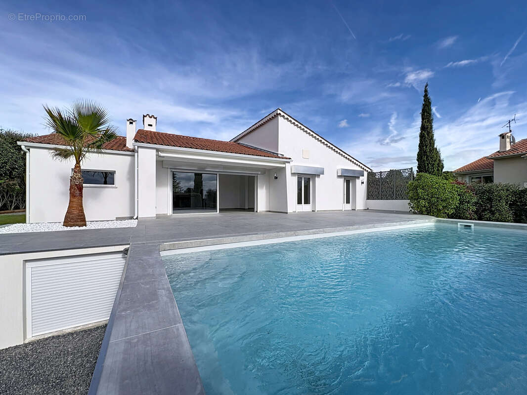 Maison à SAINT-RAPHAEL