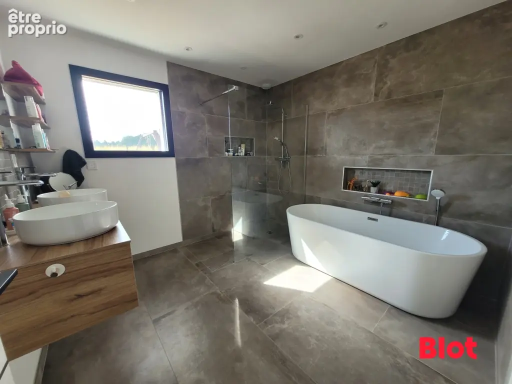 Maison 162 m² à Sens-De-Bretagne  - photo 5