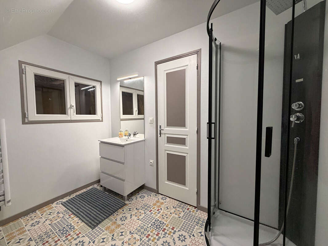 Maison à GROSSOEUVRE