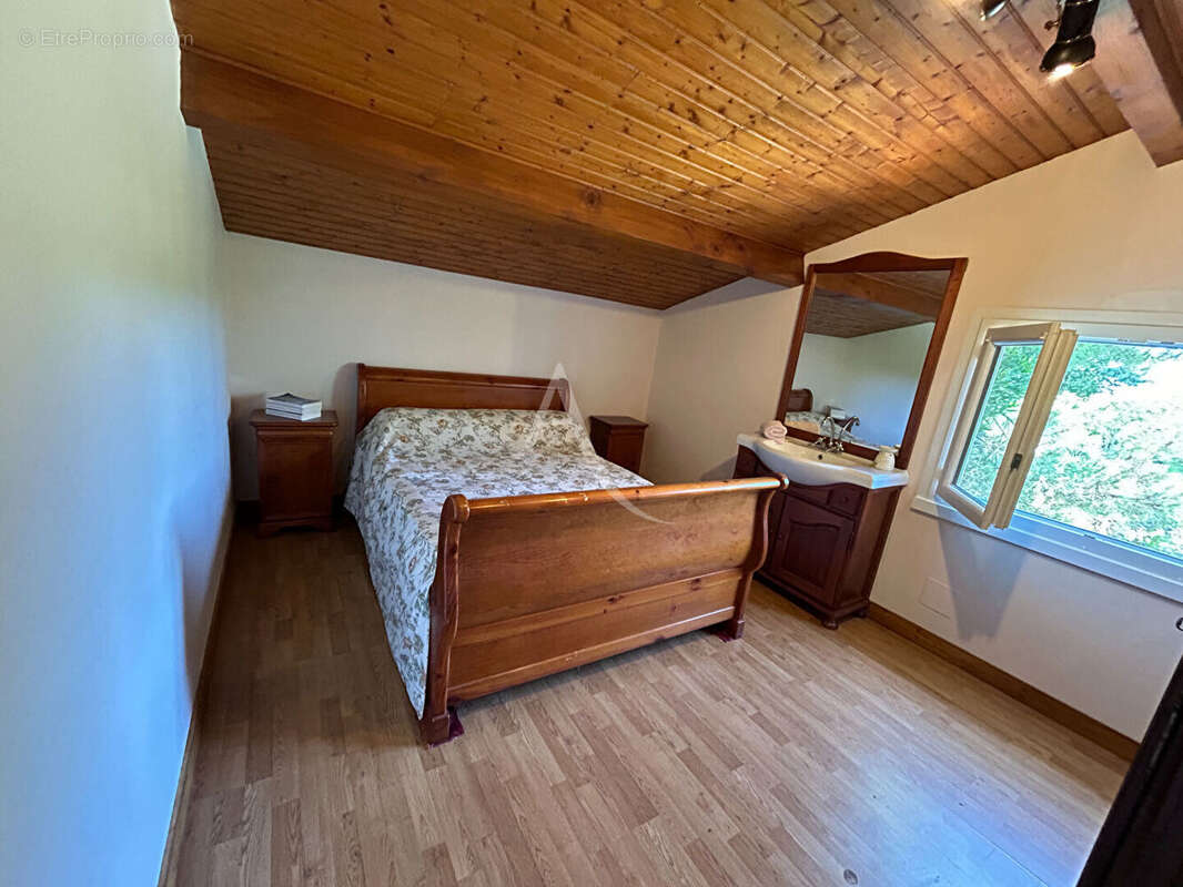 Maison Nieul Les Saintes 4 chambres. - photo 10