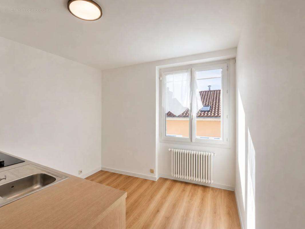 Immeuble de rapport de 130 m² à Poitiers - photo 8