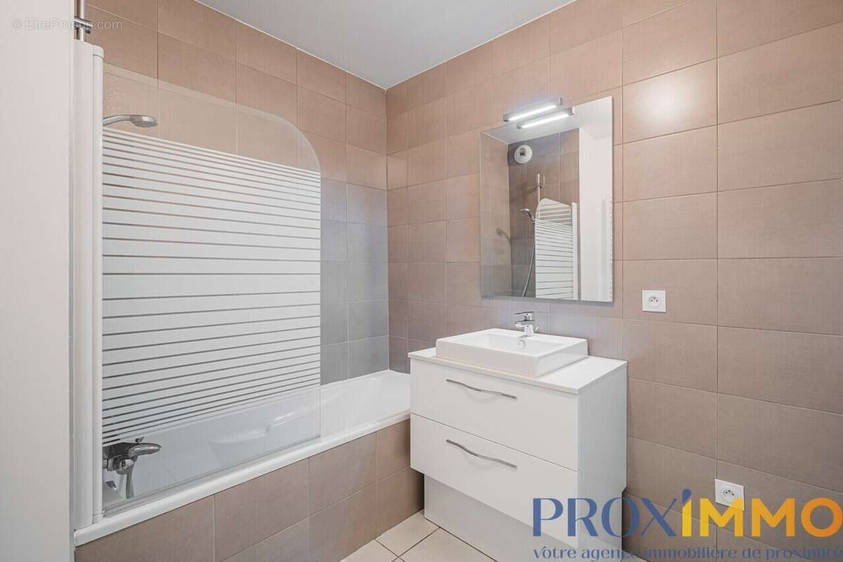 Appartement à SAINT-EGREVE