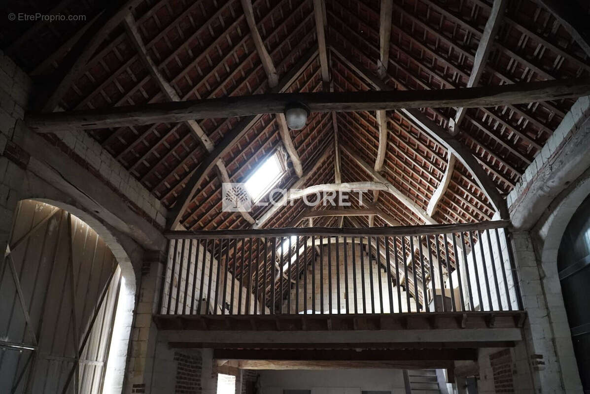 Maison à LATTRE-SAINT-QUENTIN