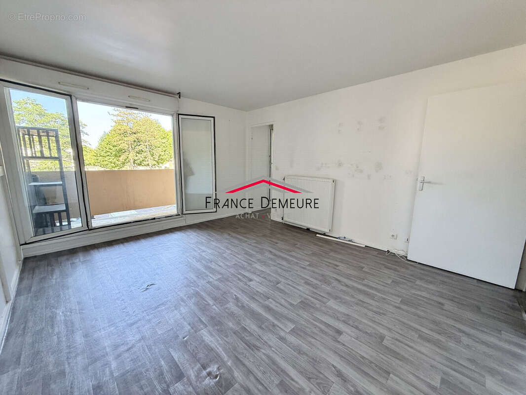 Appartement à SAINT-OUEN-L&#039;AUMONE