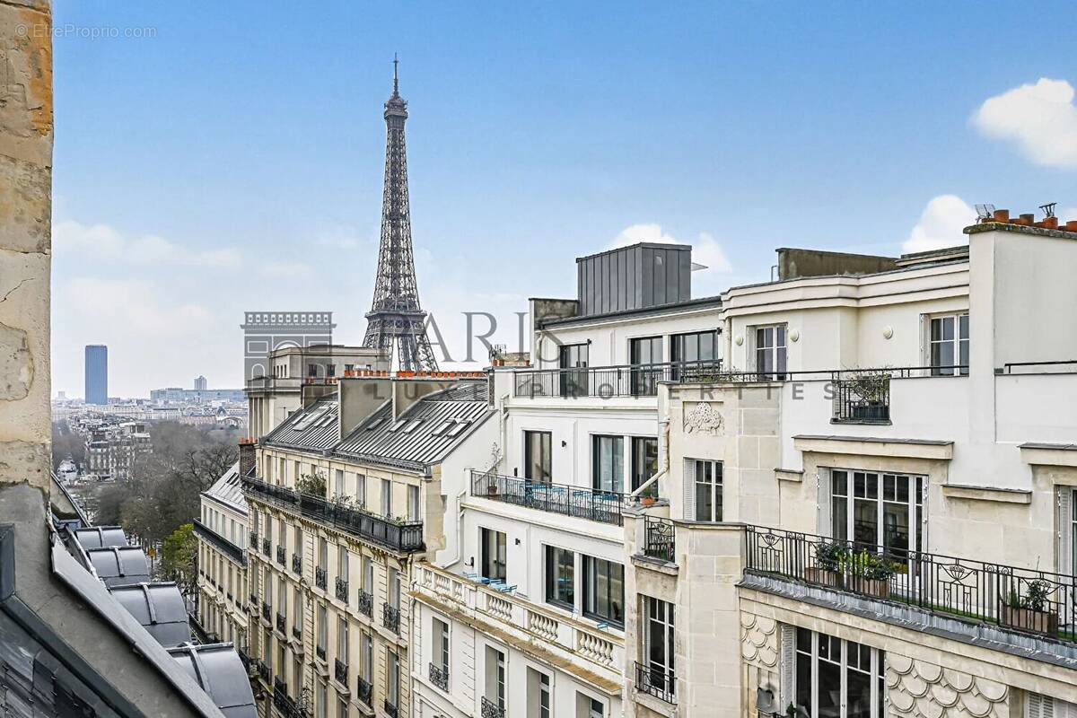 Appartement à PARIS-16E