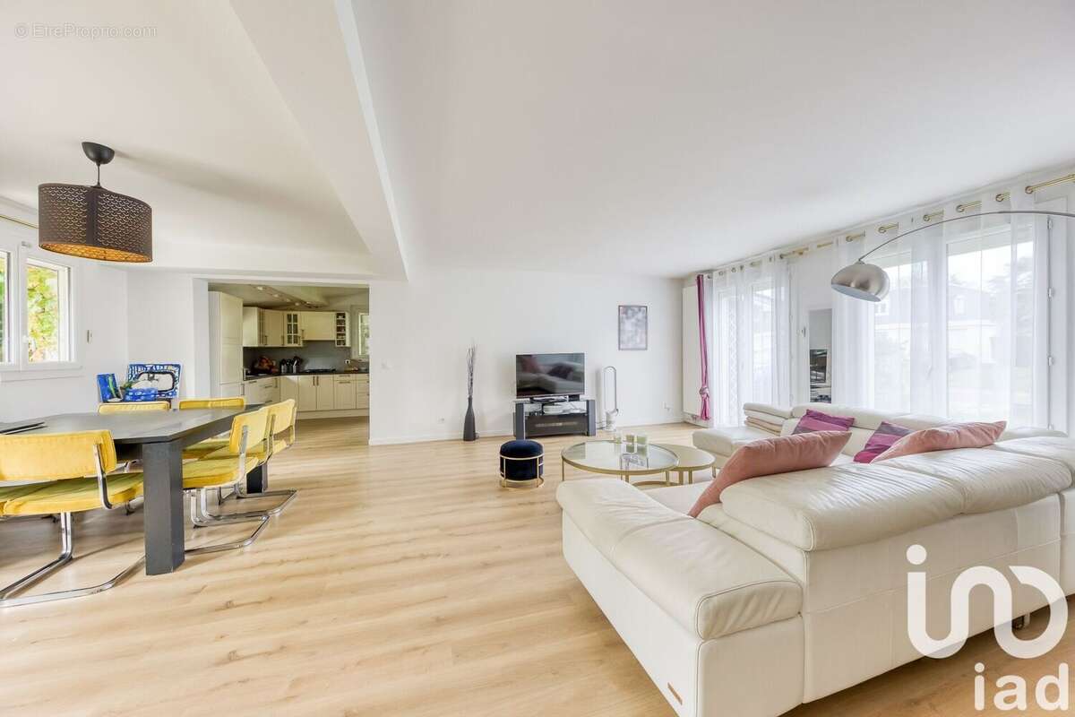 Photo 5 - Maison à LESIGNY