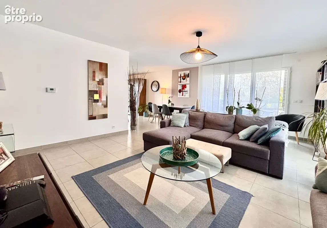 Appartement à FEIGERES