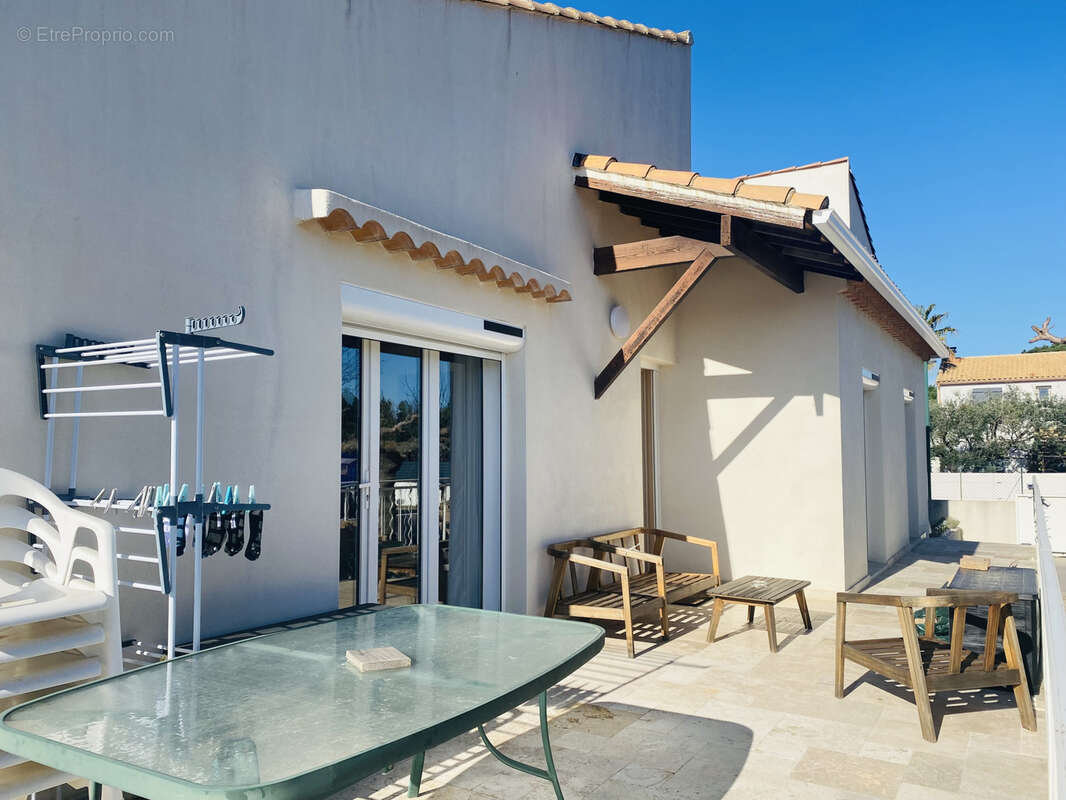 Maison à MAUGUIO