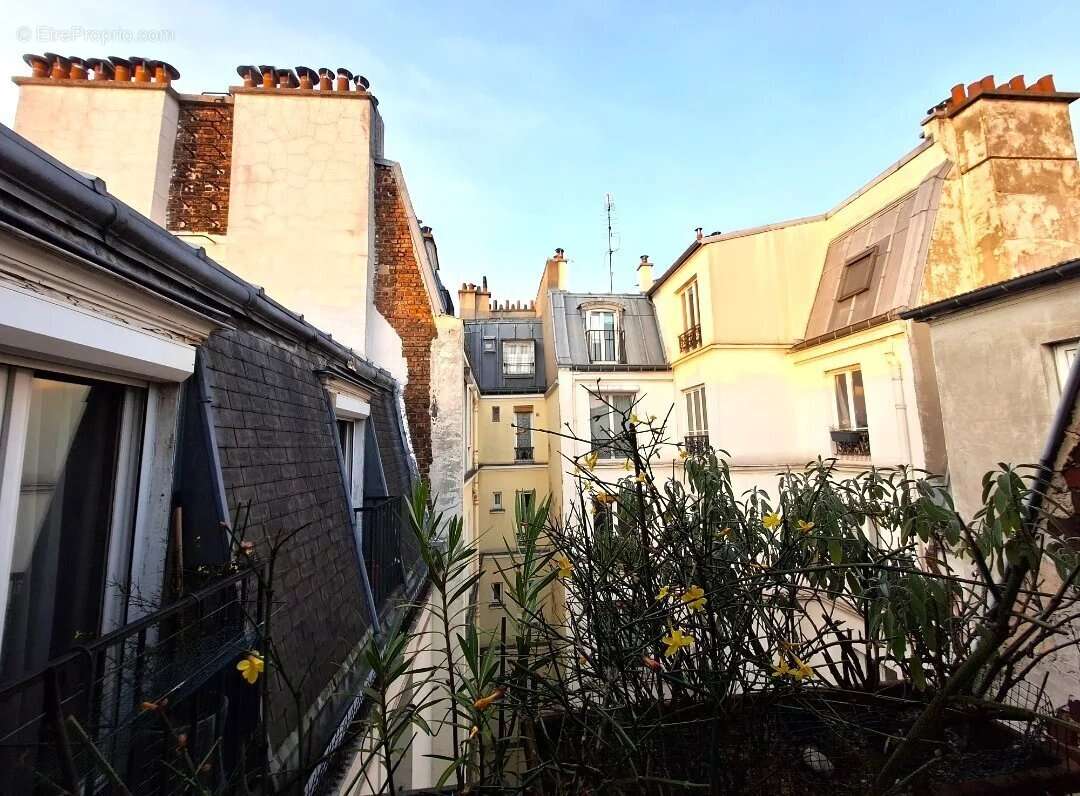 Appartement à PARIS-17E