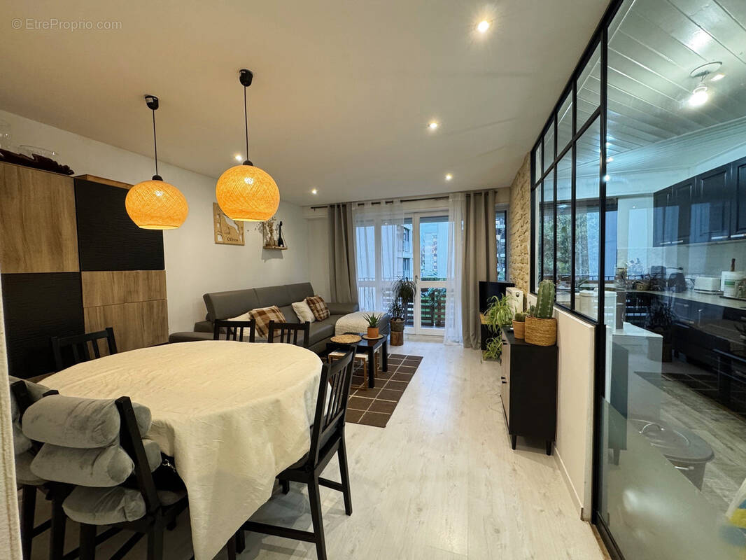 Appartement à CHENNEVIERES-SUR-MARNE