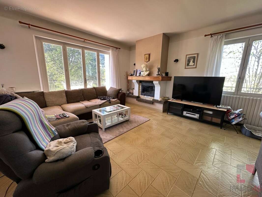 Maison à MONTCABRIER