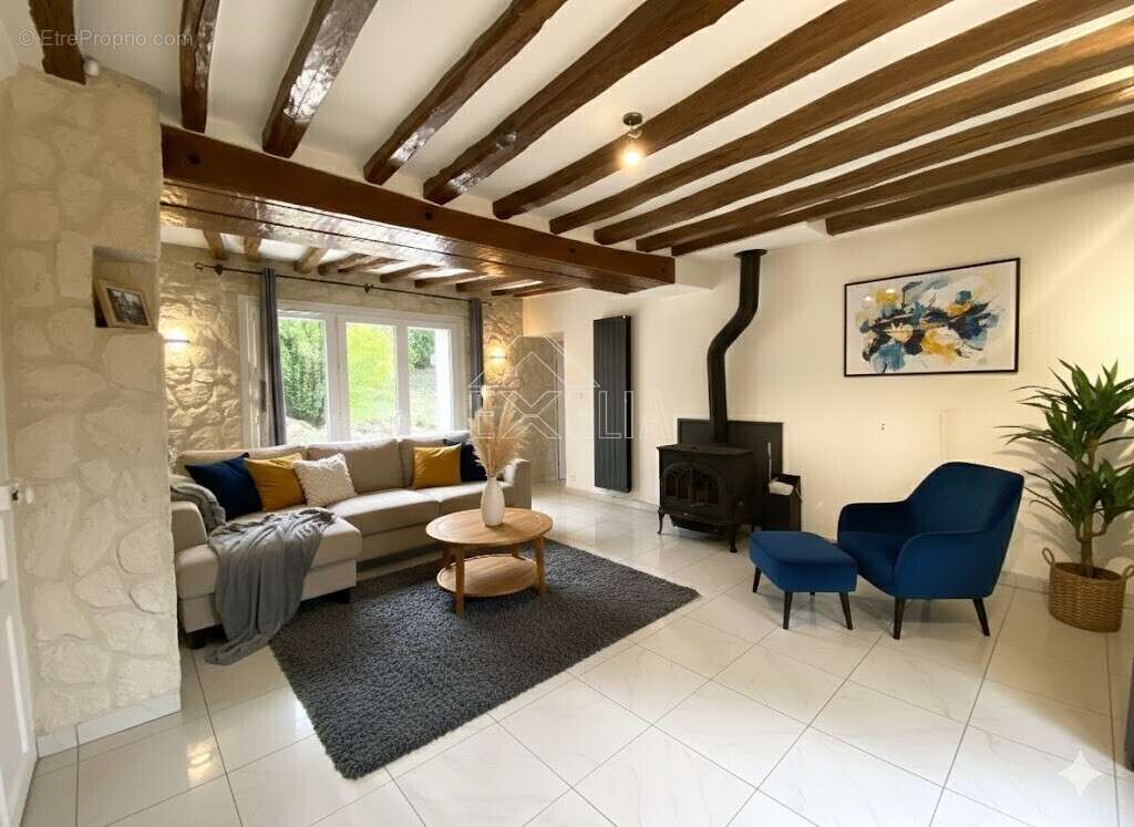 Maison à JOUY-MAUVOISIN