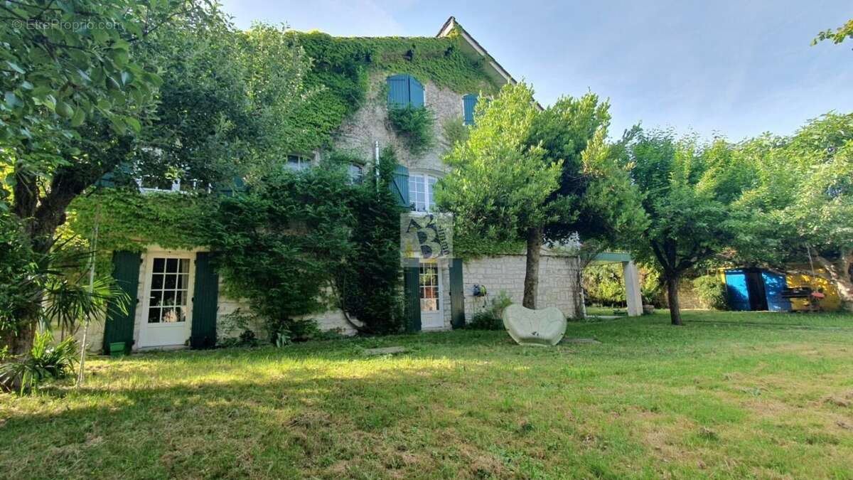 Maison à ANGOULEME