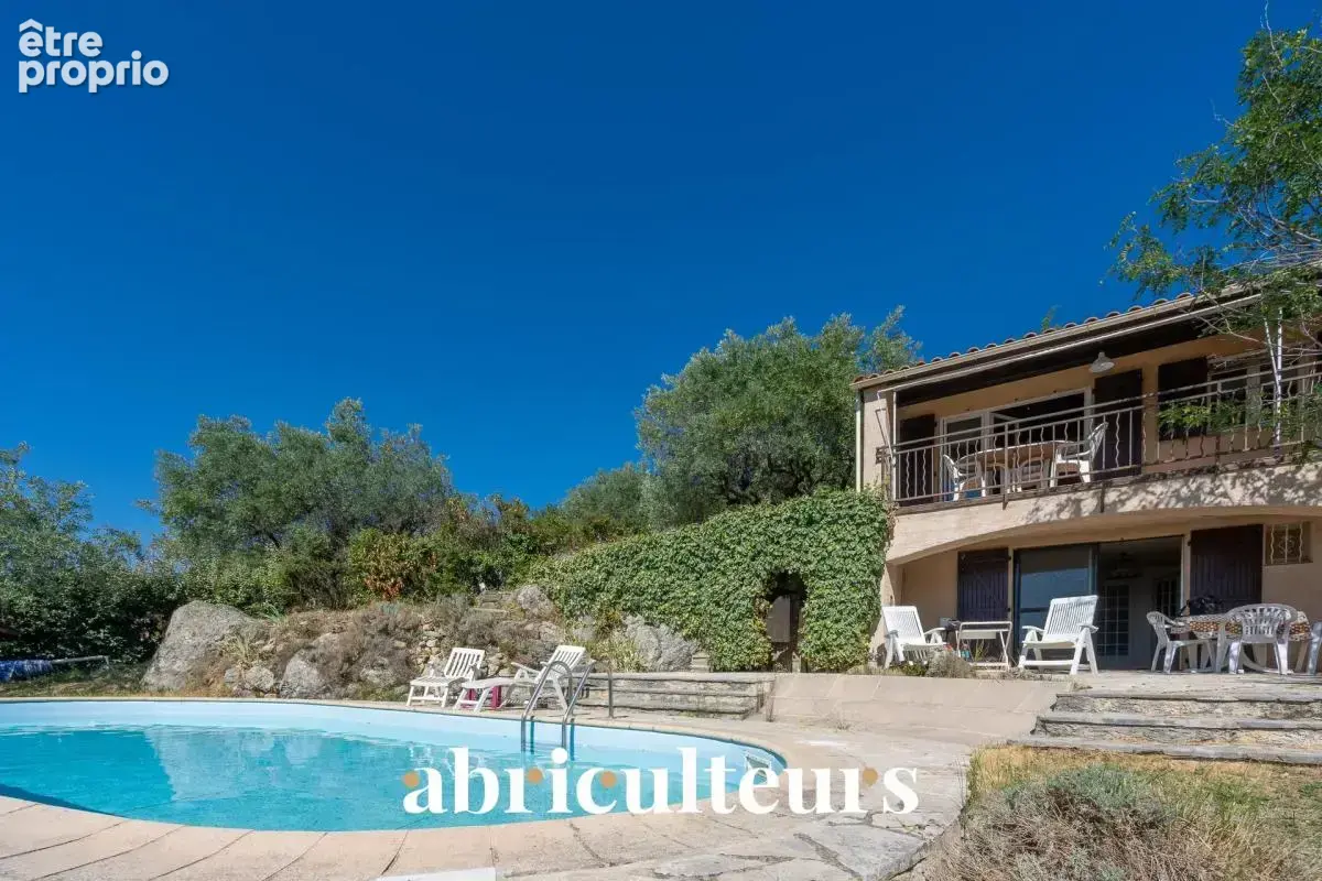 Maison familiale à fort potentiel de 150 m² – Vue panoramique – Piscine et jardin arboré – Seillans - photo 4