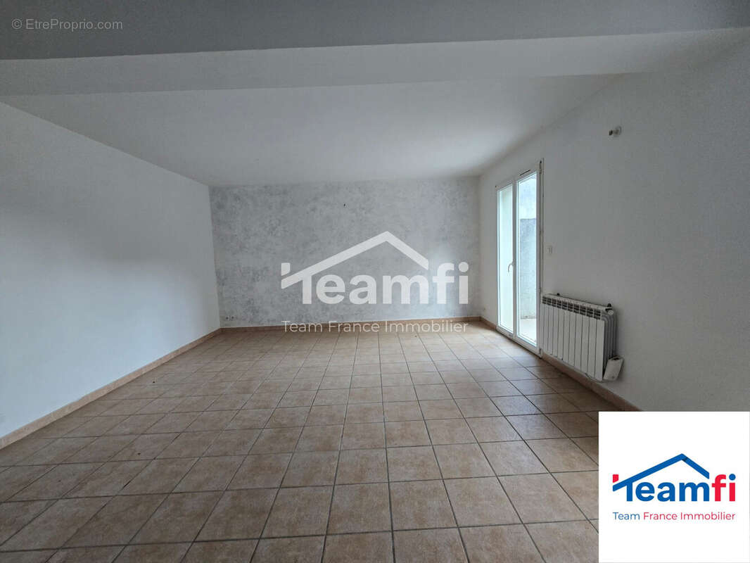 Appartement 150 m² à Ales  - photo 3