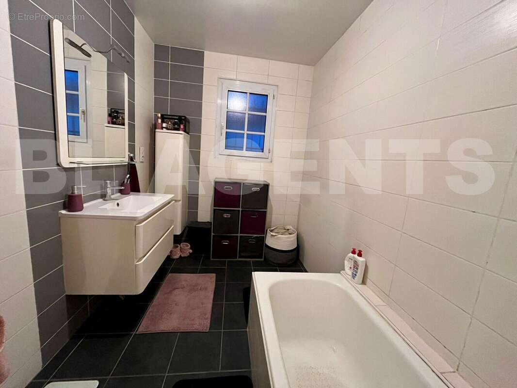 IMG-20251201-WA0023 - Maison à LA POMMERAIE-SUR-SEVRE