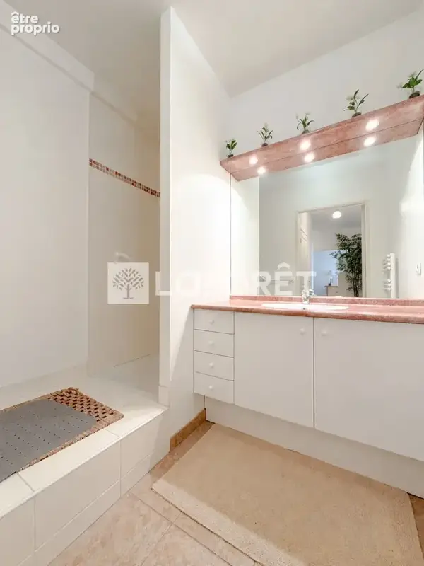 3 pièces de 67 m² avec balcon de 8 m² au calme - photo 7