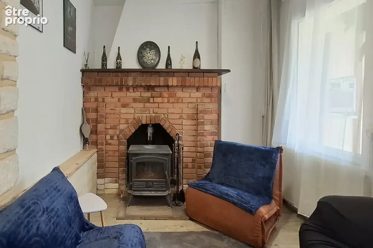 Ensemble immobilier avec restaurant et habitations - photo 8