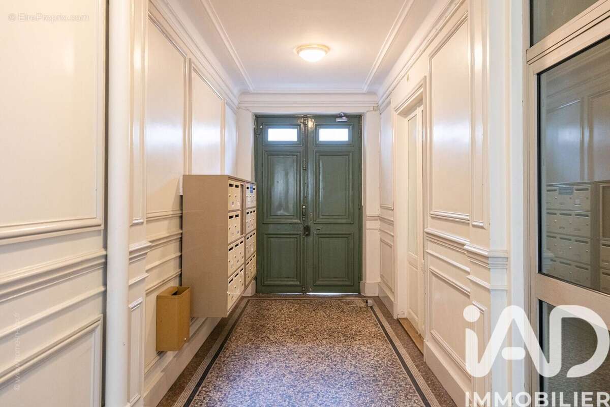 Photo 7 - Appartement à LEVALLOIS-PERRET