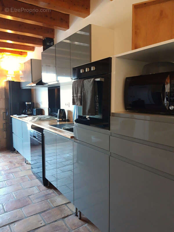 Appartement à SAINT-PIERRE-DE-MEZOARGUES