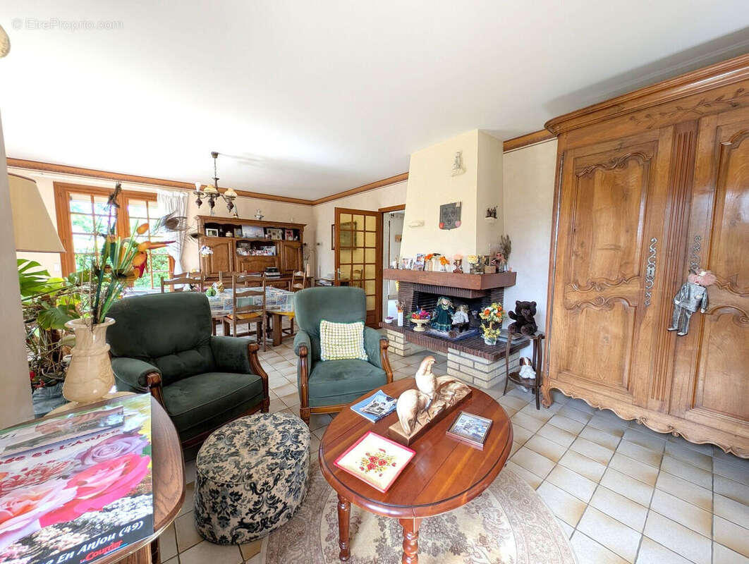 Maison à DOUE-LA-FONTAINE