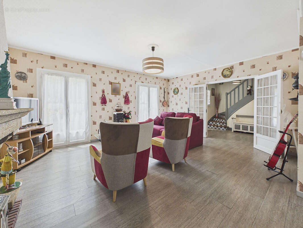 Maison Nogent Le Roi 5 pièces - photo 4