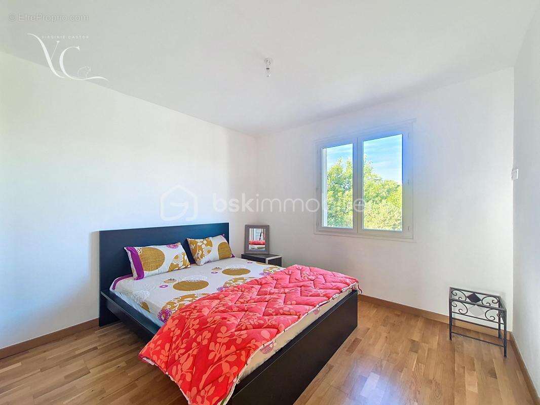 Maison à SAINT-SATURNIN-LES-APT