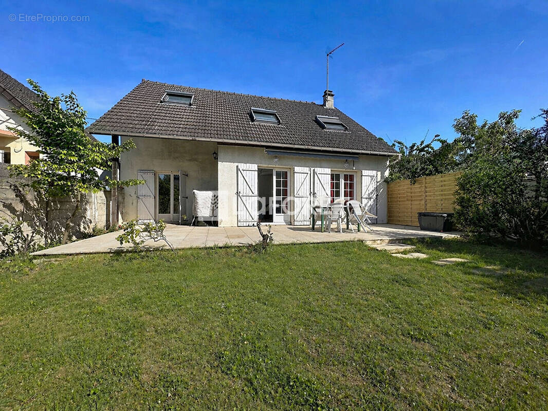 Maison à CHAMPIGNY-SUR-MARNE