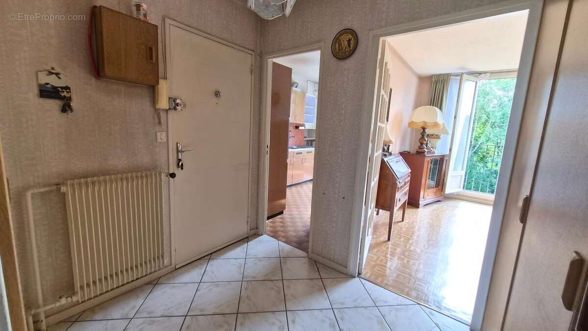 Appartement à SAINT-GERMAIN-LES-ARPAJON