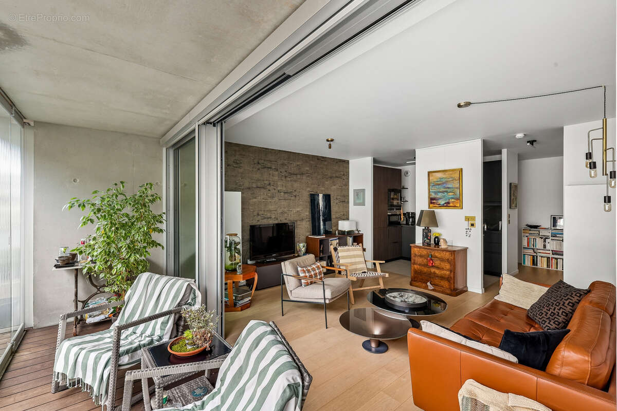 Appartement à PARIS-18E