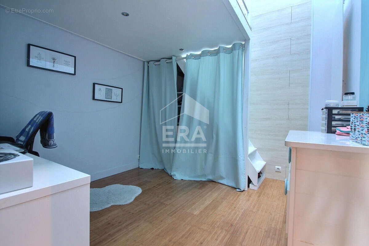 Maison à VILLENEUVE-LA-GARENNE