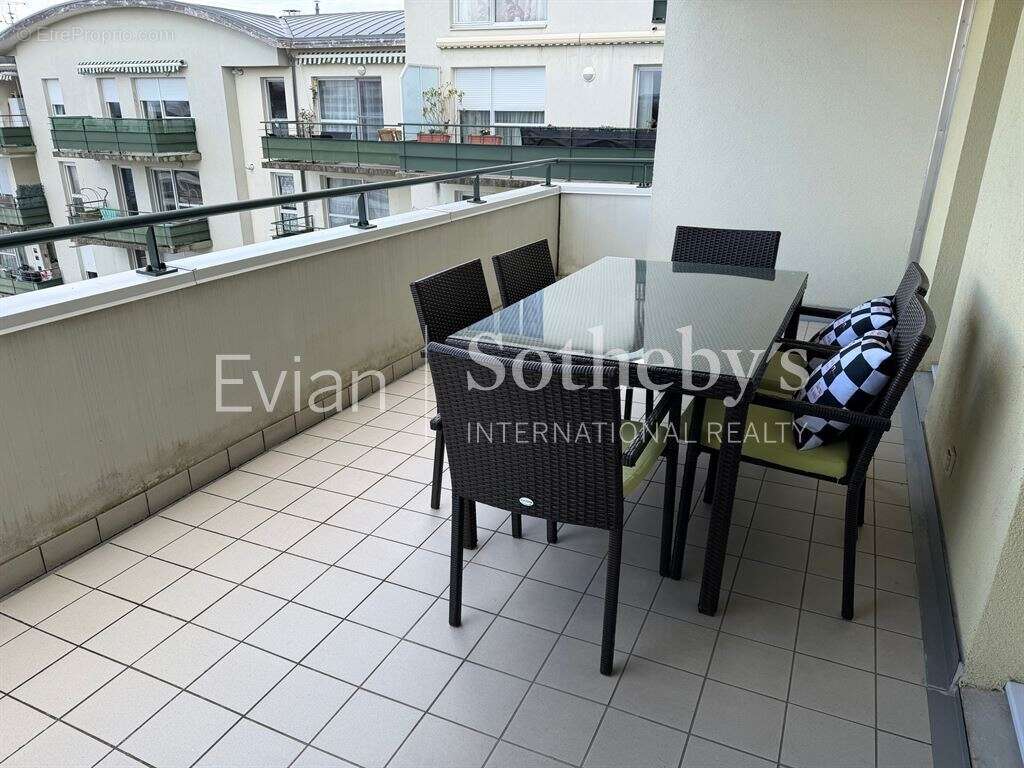 Appartement à EVIAN-LES-BAINS