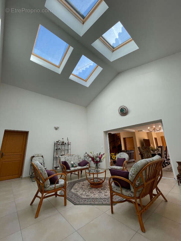 Maison à NEUVILLE-DE-POITOU