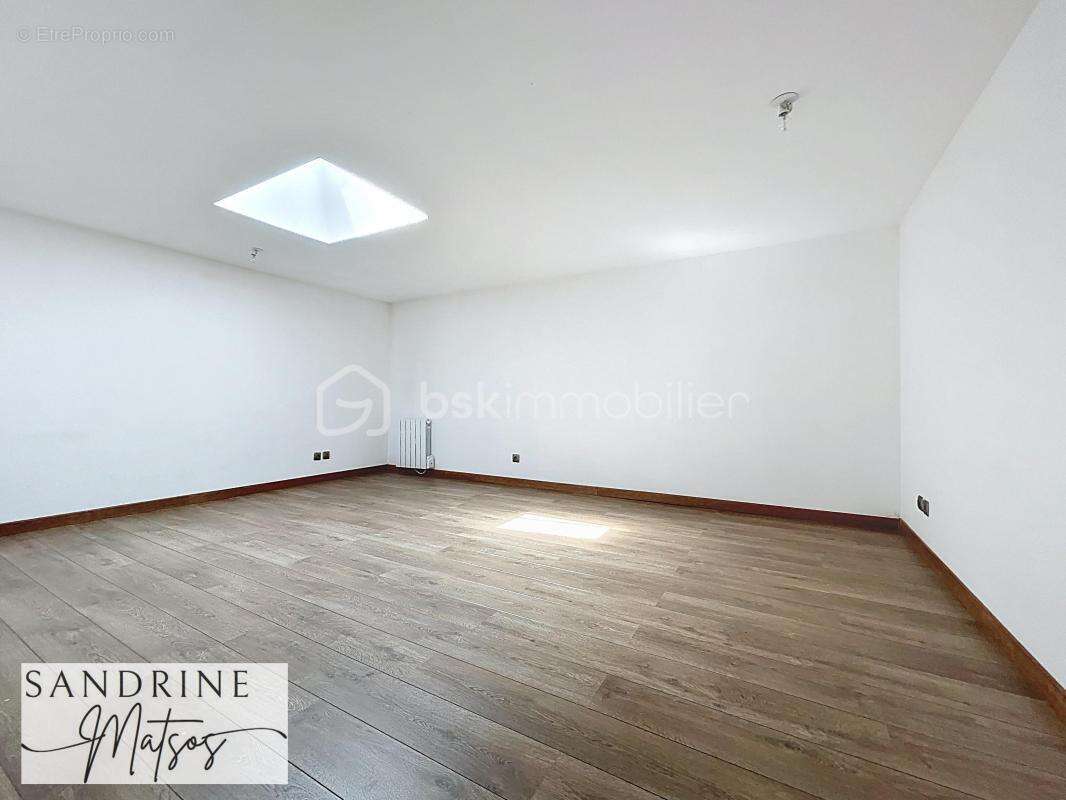 Appartement à CREMIEU