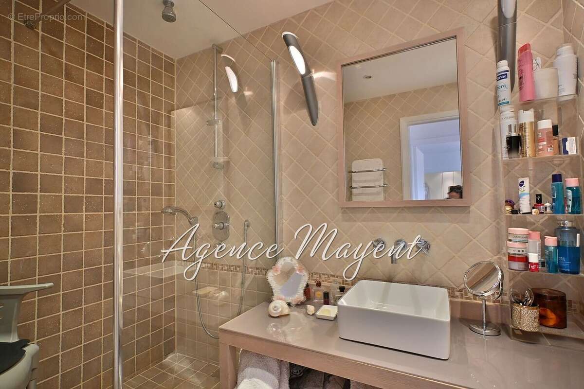 Appartement 45 m² à Cannes  - photo 3