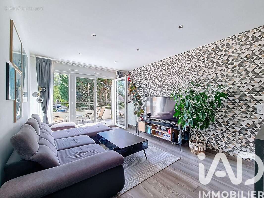 Photo 3 - Appartement à COMBS-LA-VILLE