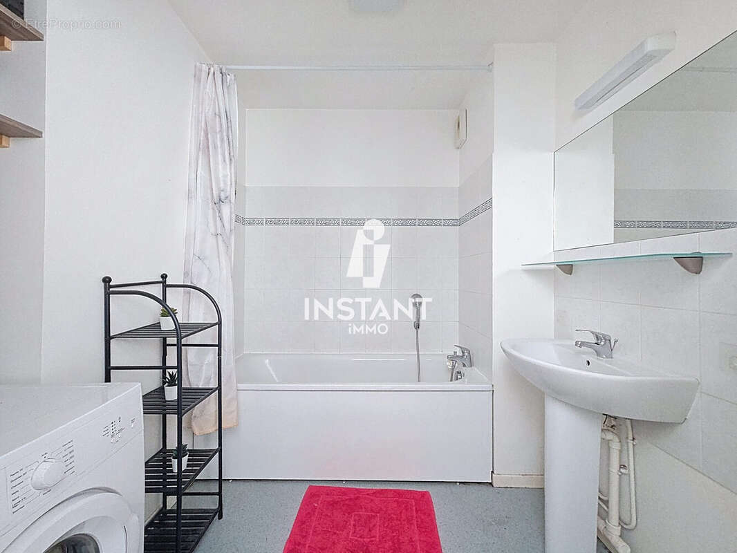 Appartement à SAVIGNY-LE-TEMPLE