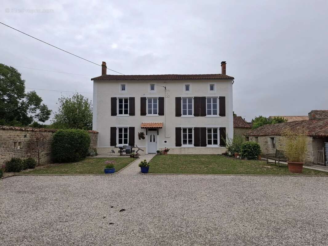 Charmante Maison de Village à Loubillé - photo 22