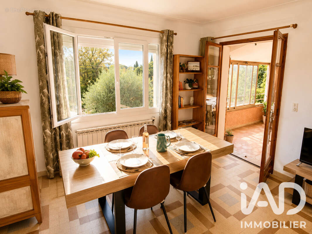 Maison 173 m² à La Garde  - photo 3