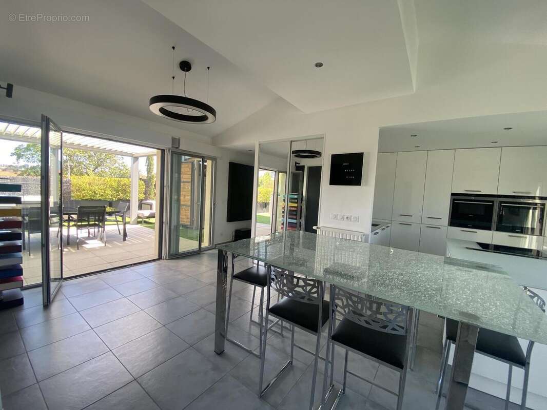 Photo 4 - Appartement à FRANCHEVILLE