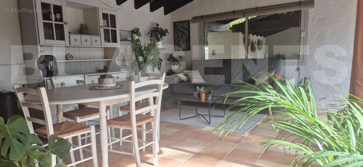 20251020_144650 - Maison à PALAJA